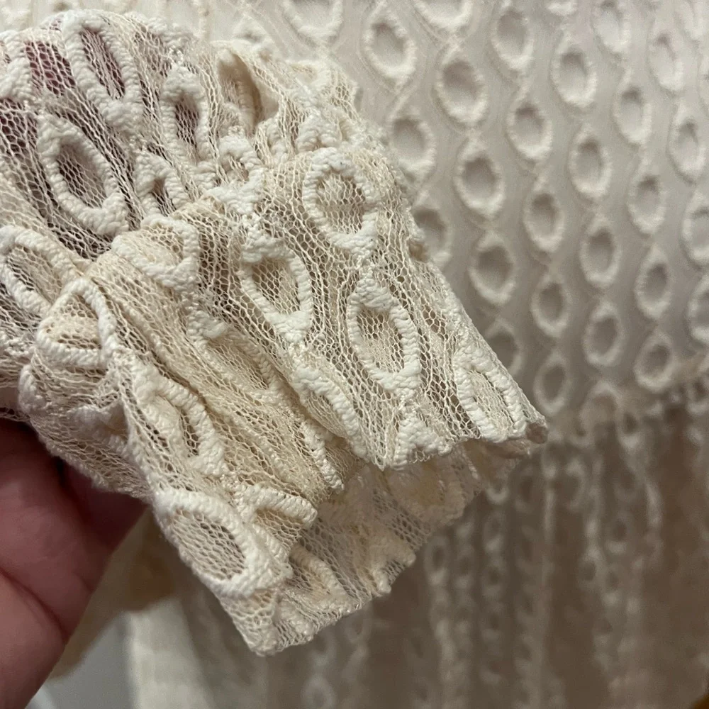Zara Embroidered Tulle Puff Sleeve Blouse - Small
